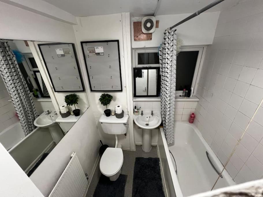 1-Bed Flat With Fast Wi-Fi In Prime Location 15Mins From Central 런던 외부 사진
