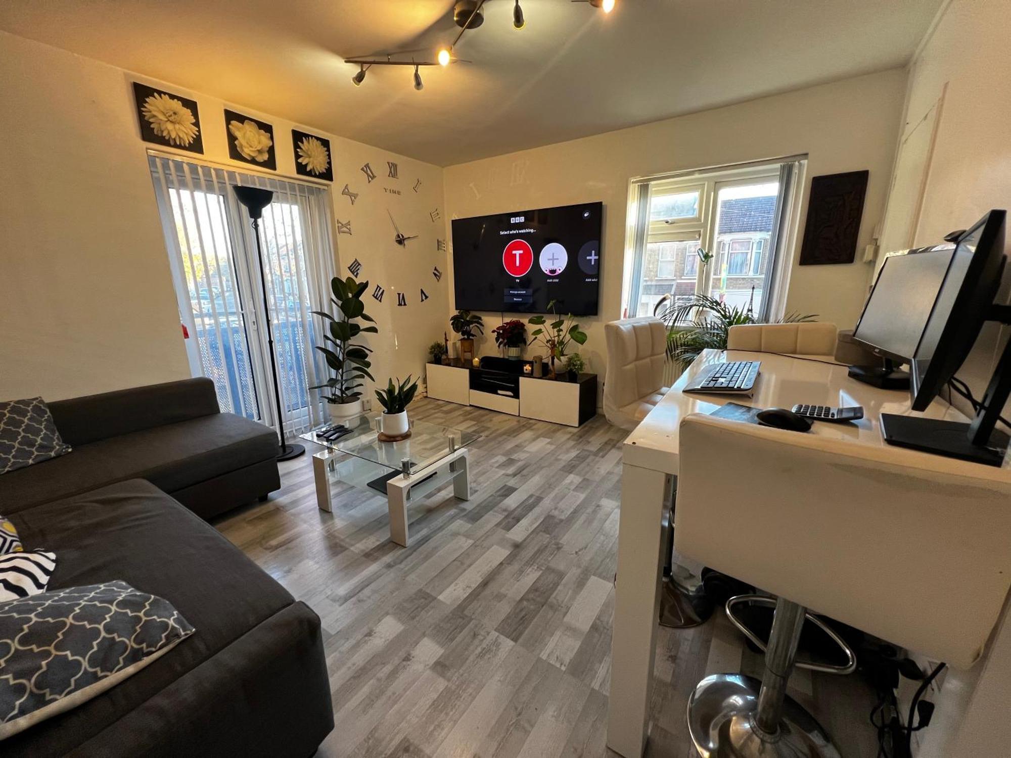 1-Bed Flat With Fast Wi-Fi In Prime Location 15Mins From Central 런던 외부 사진