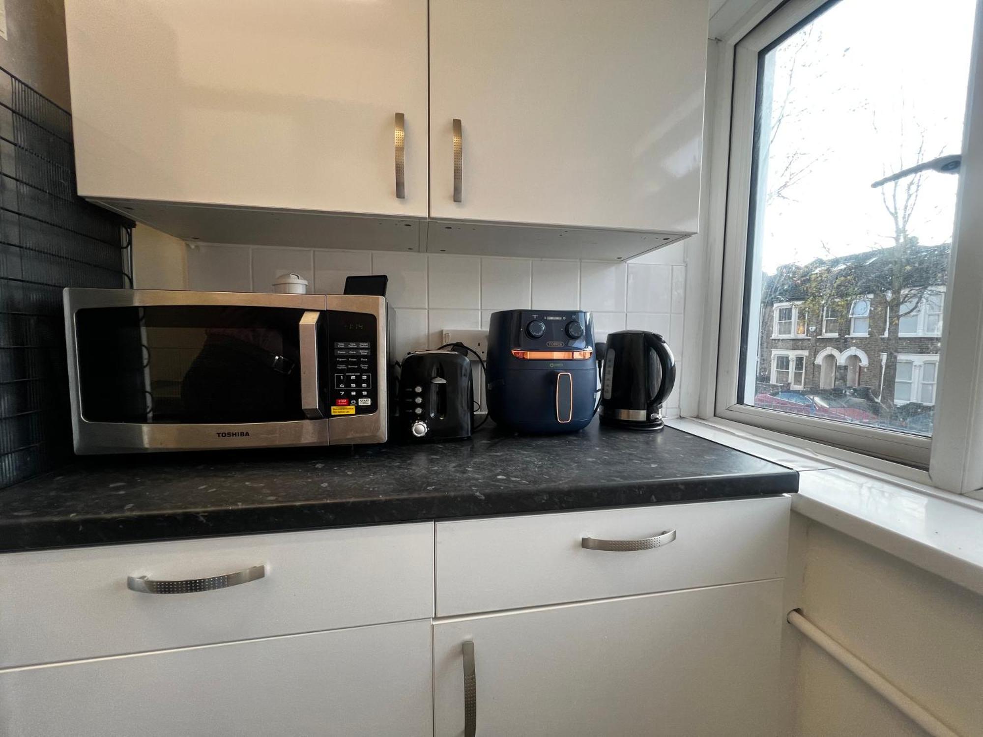 1-Bed Flat With Fast Wi-Fi In Prime Location 15Mins From Central 런던 외부 사진